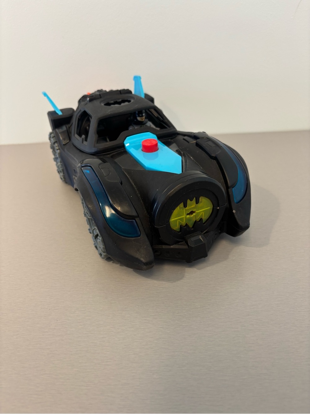 Fisher-Price Imaginext Batmobile w/ Batman Figure working sound/ lights